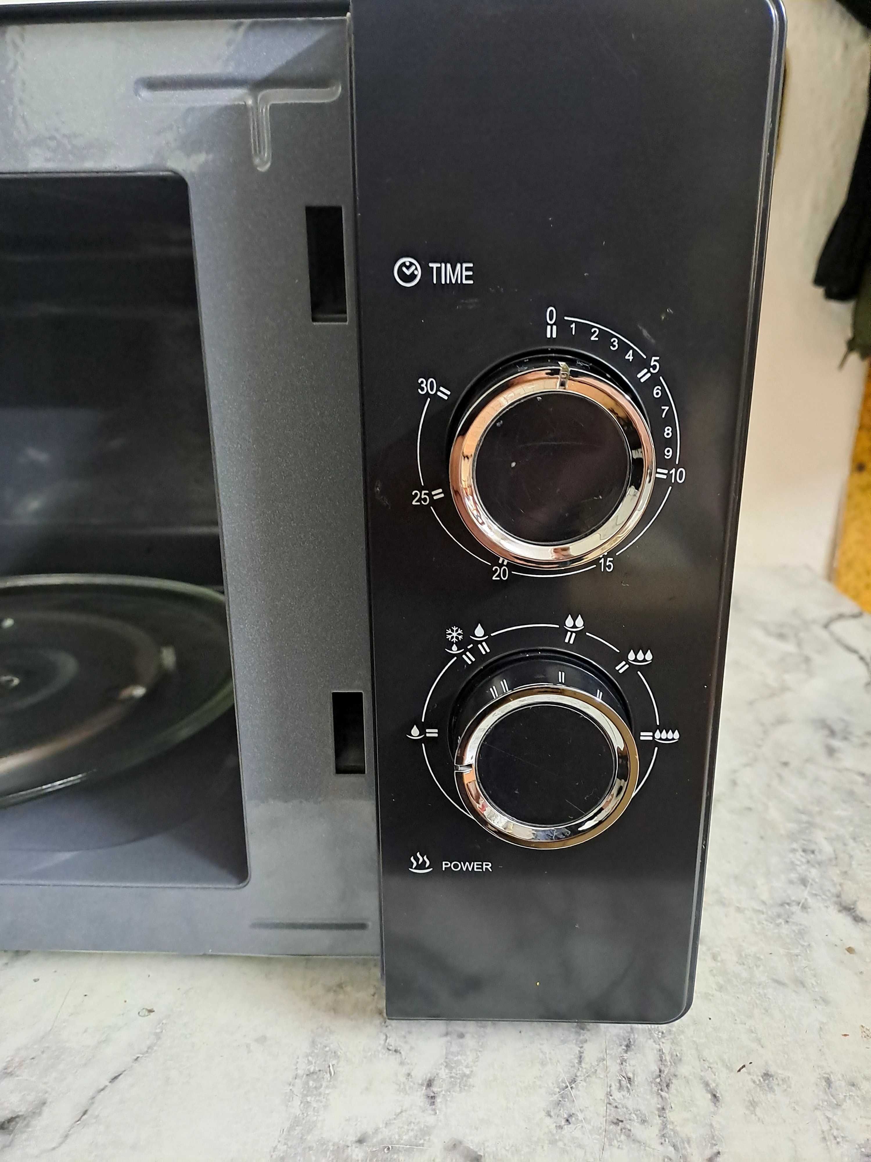 Микровълнова печка FINLUX модел- 2385 BL