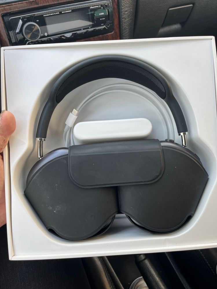 Airpods Max Luxe