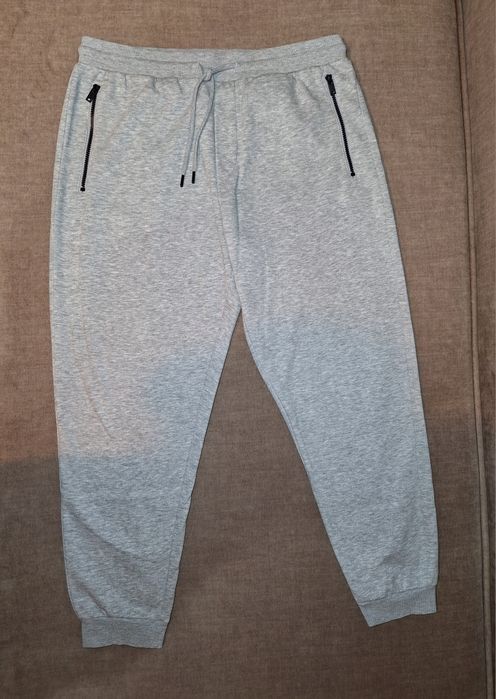 Pantaloni lungi mărimea M