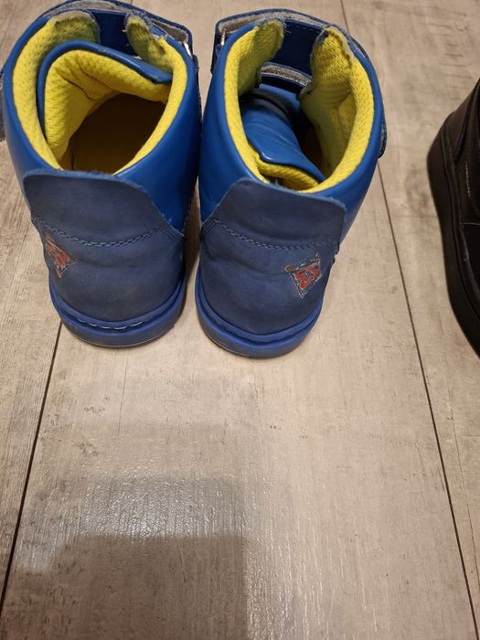 Маратонки NIKE и боти Ponki 33н