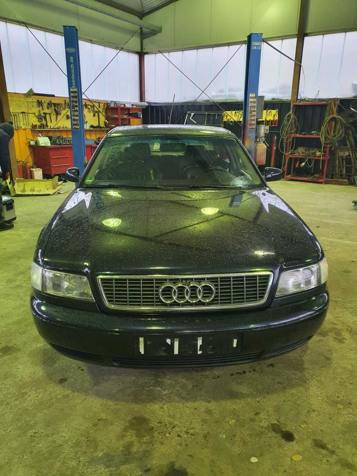Audi a8 D2 1997 год  3.7 двс Ауди а8 д2 акпп quattro