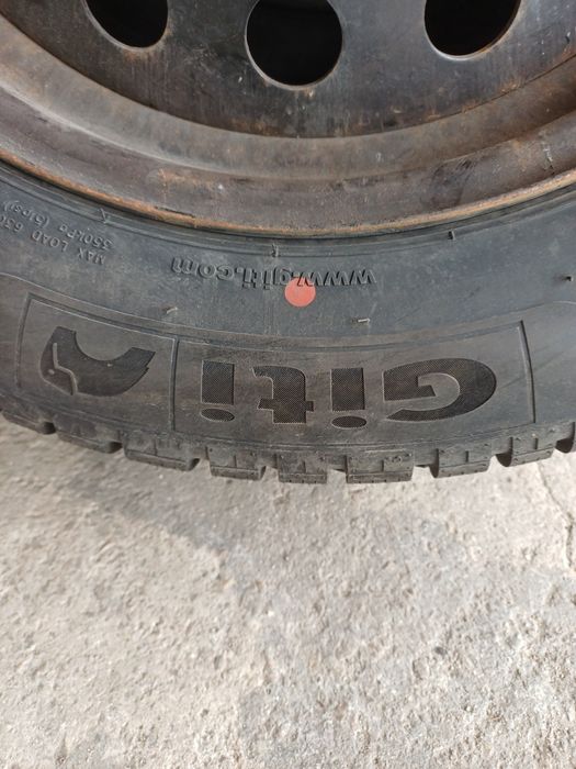Зимни гуми 205.60.16 за Рено