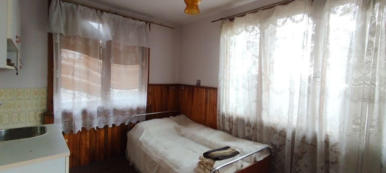 Продава се Къща в с. Дивотино, Област Перник - 180 кв.м за 556 €/кв.м - Снимка #6