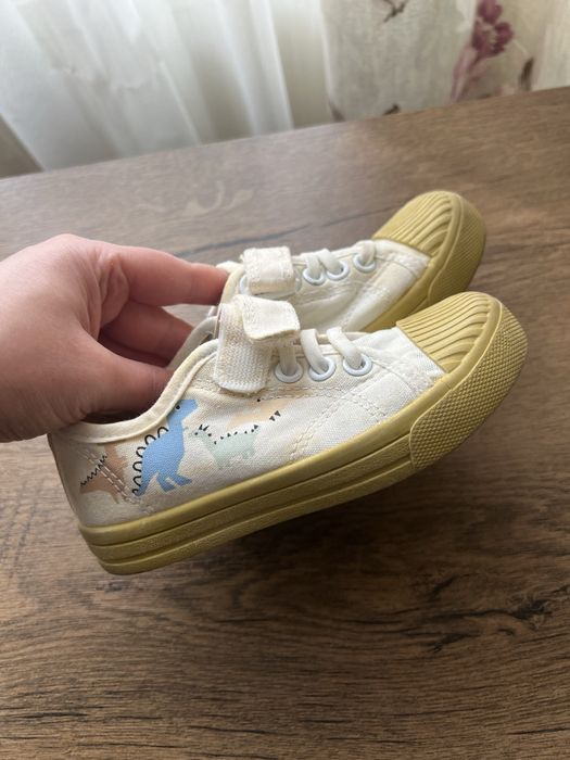 Incaltaminte marimea 26