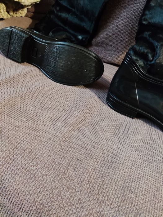 Гумени ботуши естествена кожа.