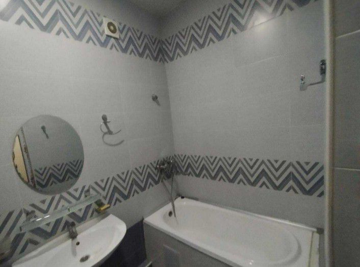 Novza metrodan 2/4/9 65m² bolgan uyimiza ijaraga beriladi oilaga