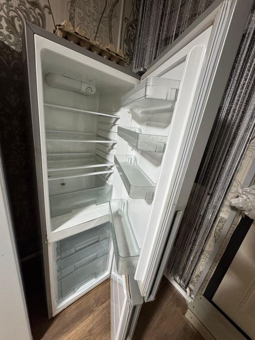 Холодильник бу в хорошем состоянии