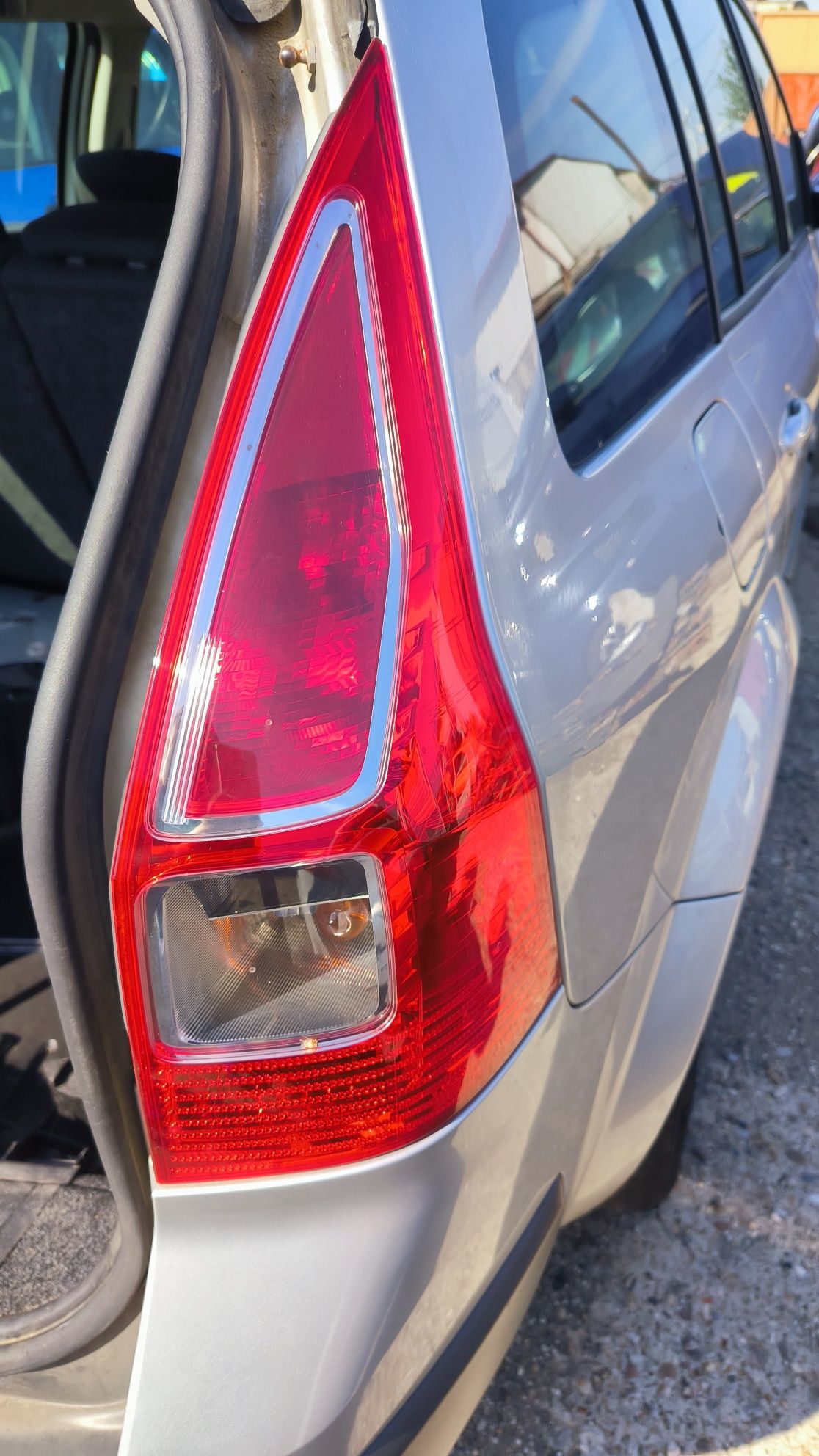 Stopuri stânga dreapta Renault Megane 2 break facelift