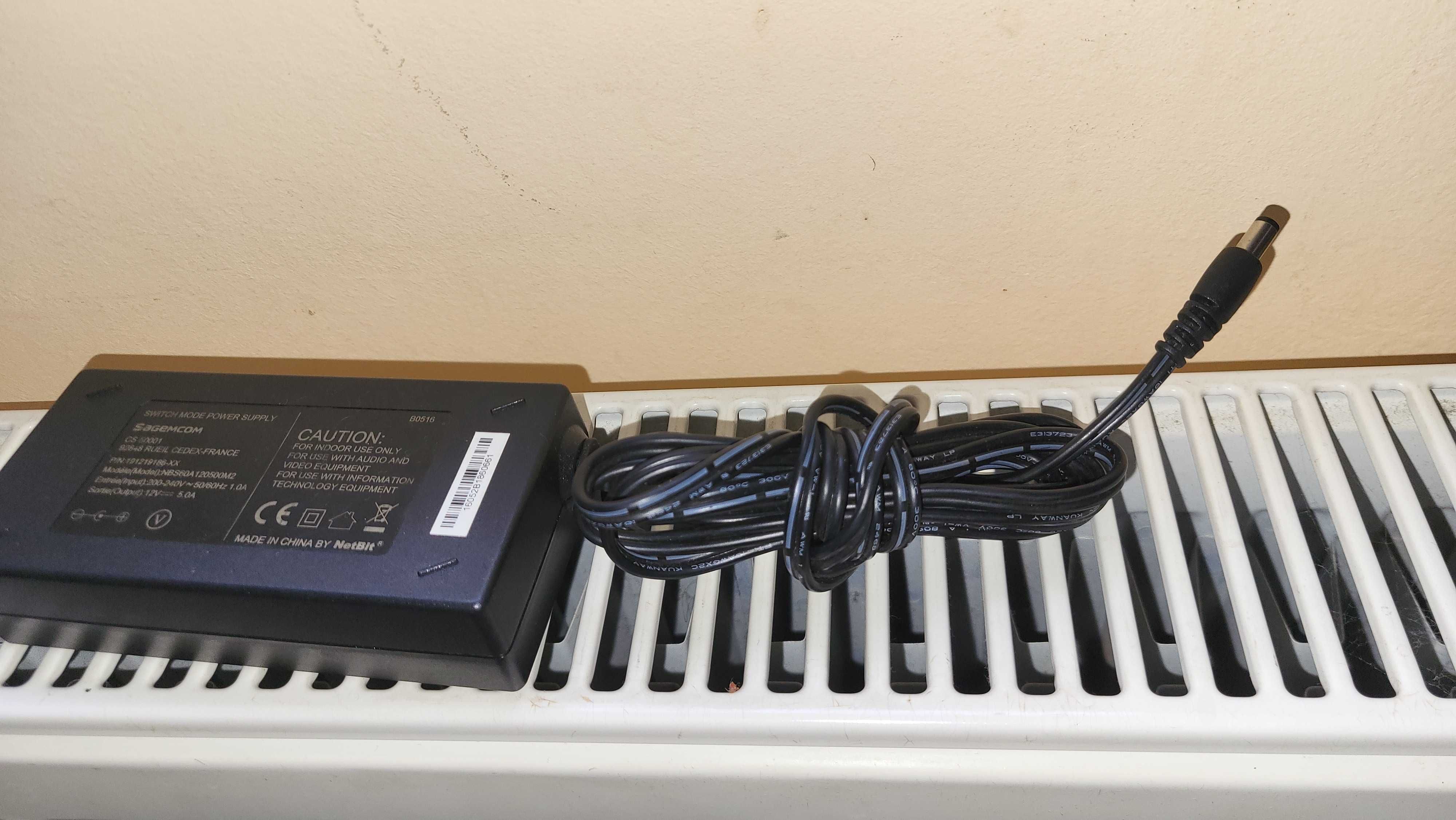 Incarcator 12V-5A  adaptor fuctional 55 lei
