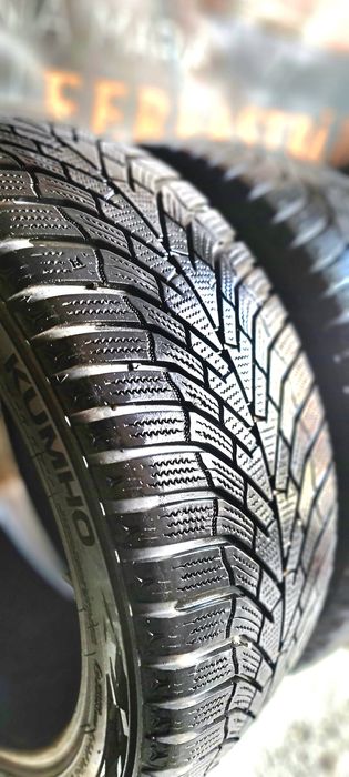 Set anvelope Kumho de iarna 225 45 18