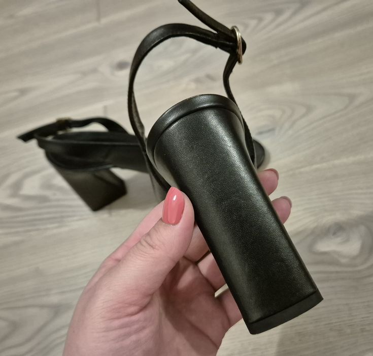 Sandale Musette marimea 39 piele naturala