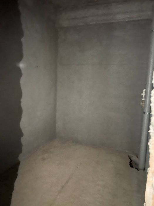 Kvartira sotiladi sergelida bobur maxalla 1/4/4 40 m2