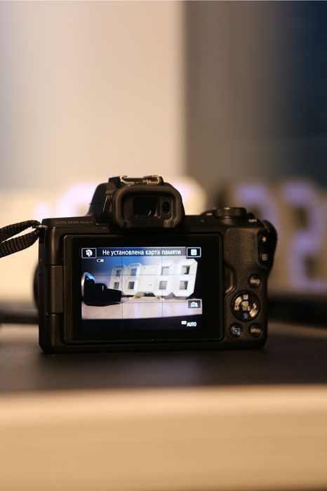 Canon m 50 mark 2 с объективом 18-150 mm