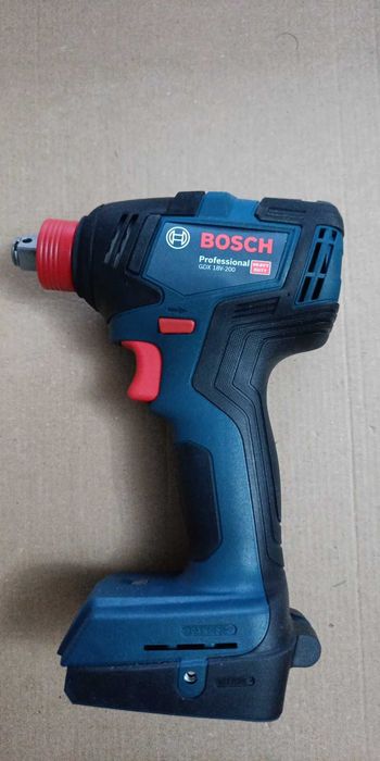 Акумулаторен  гайковерт  BOSCH  GDX 18V-200