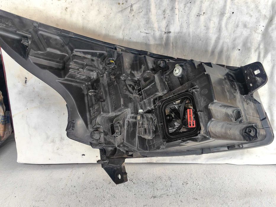 Оригинален фар Рено Трафик  Renault Trafic Full Led