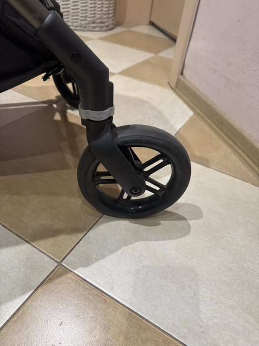 Cybex      Melio