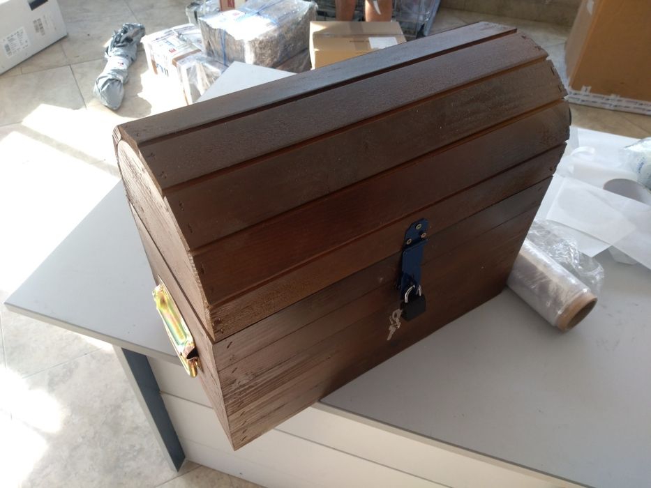 Скрин-ковчеже масивна дървесина