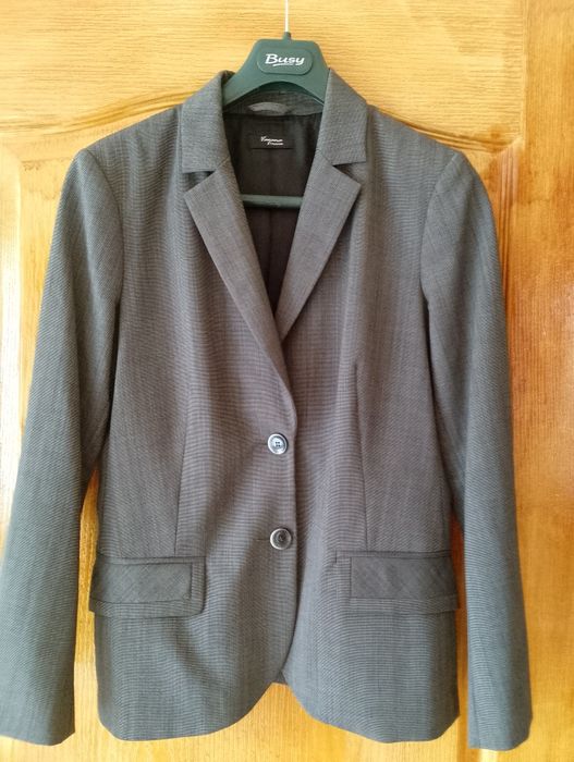 Нови дамски сака 38 размер