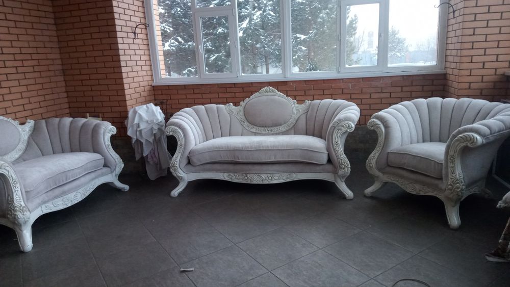 Мягкий уголок ,диван,