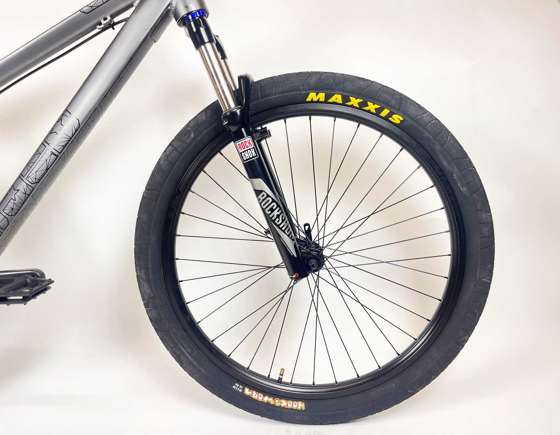 НОВИ цяло колело DRAG C2 ROCKSHOX XC30 dirt jump дърт DJ колело