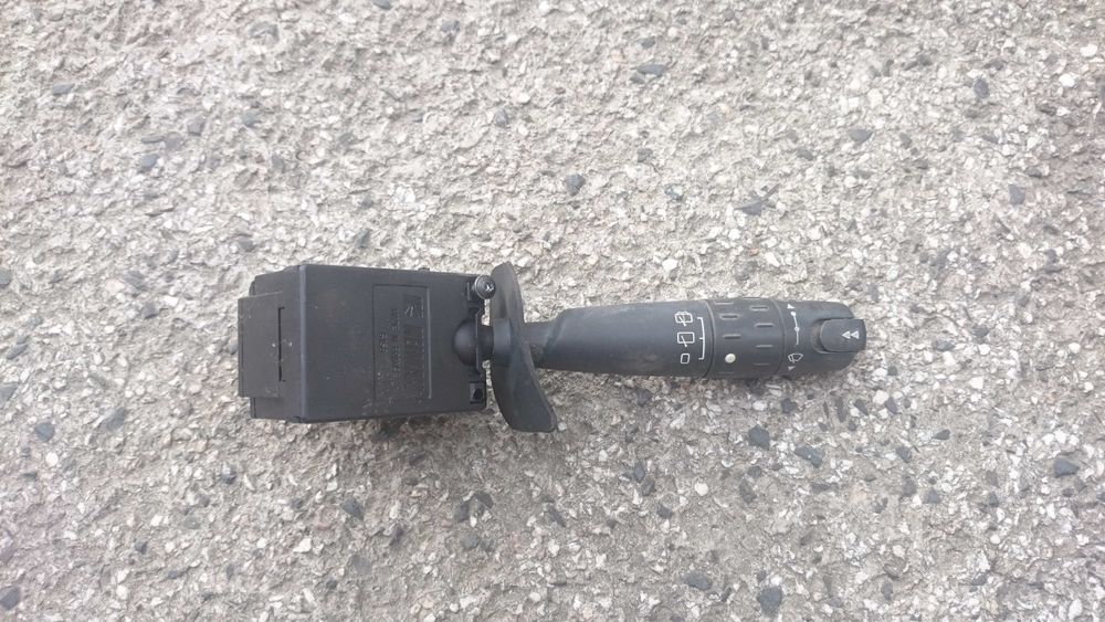 Привключватели за фарове,мигачи и клаксон за:Ланча зета,Пежо806,Фиат .