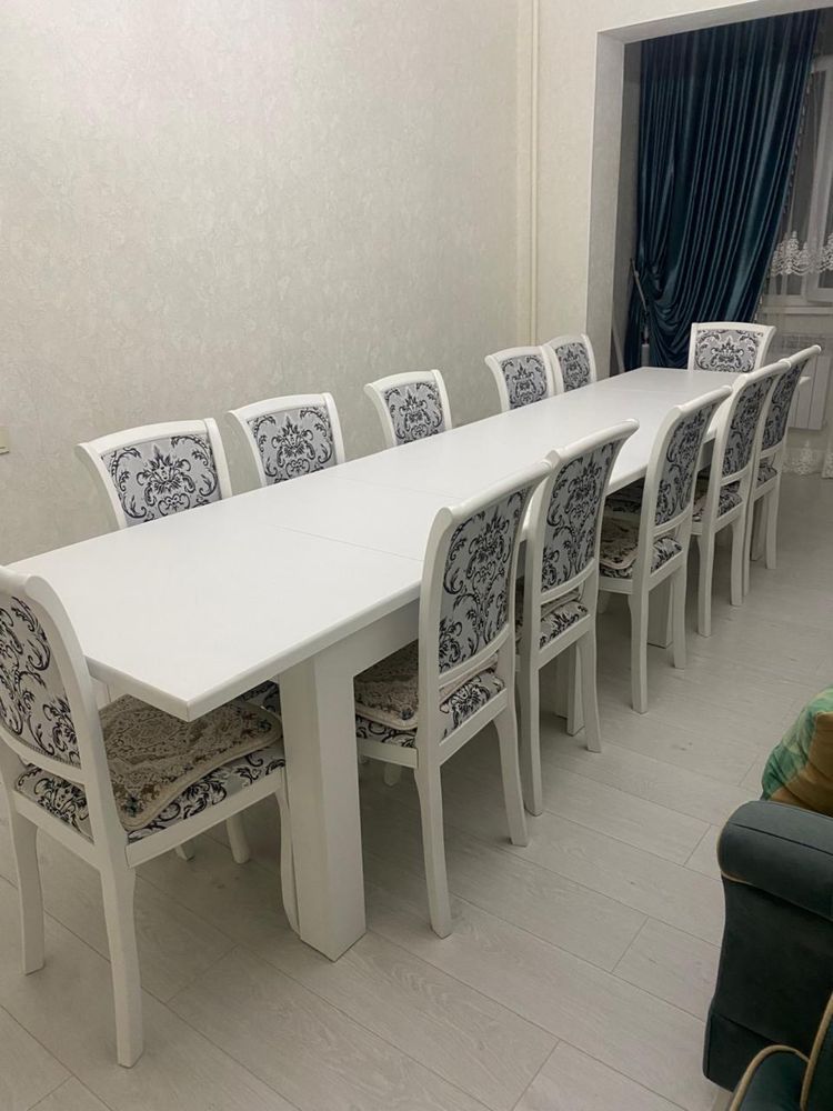 Продам диван+2 кресла, стол+12 стуля