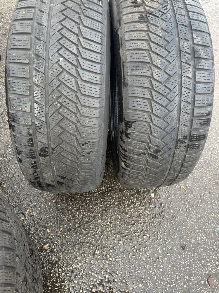 Зимни гуми Continental 235/50/19