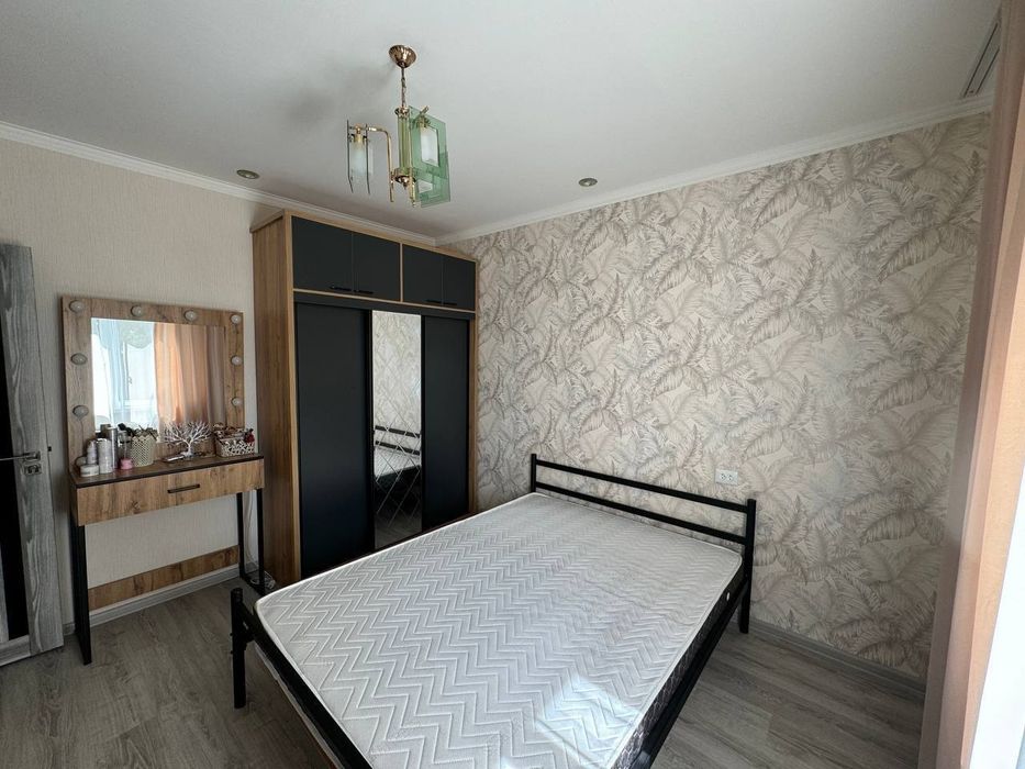 Продается 3х ком кв-ра на ул. Юсуф Хос Ходжиба, ор-р: парк Бабура,80м²