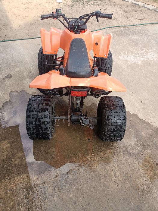 ATV de vânzare, portocaliu