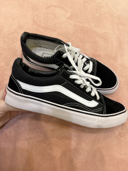 Дамски обувки VANS