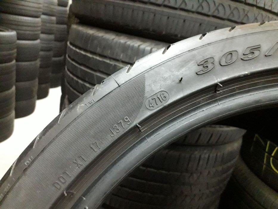 PIRELLI 305/30 R19 102Y-2бр 7.5мм