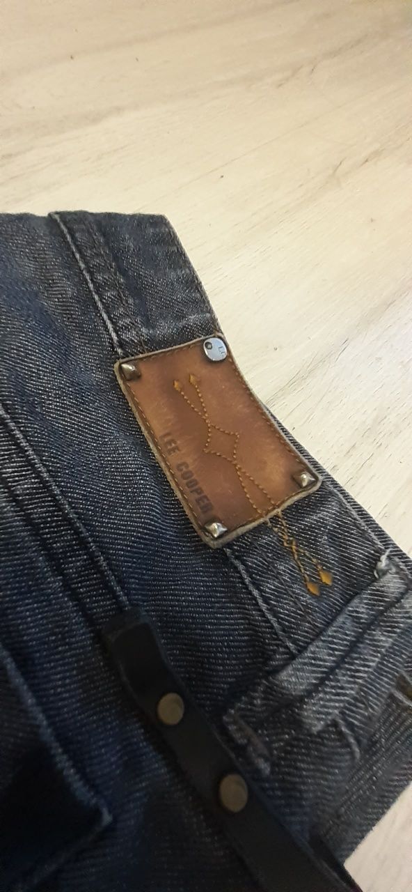Pantaloni blugi de dama lee cooper