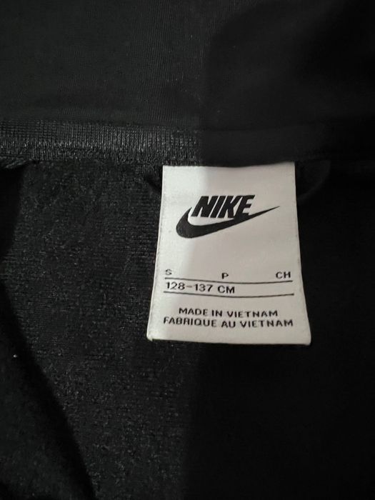 Оригинален спортен детски екип на Nike, черен, размер 128-137см