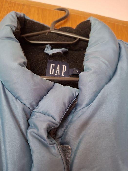 Дамски пухен елек GAP