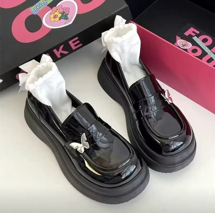 Туфли женские корейский стиль обувь лоферы кроссовки учёба сумки тапки