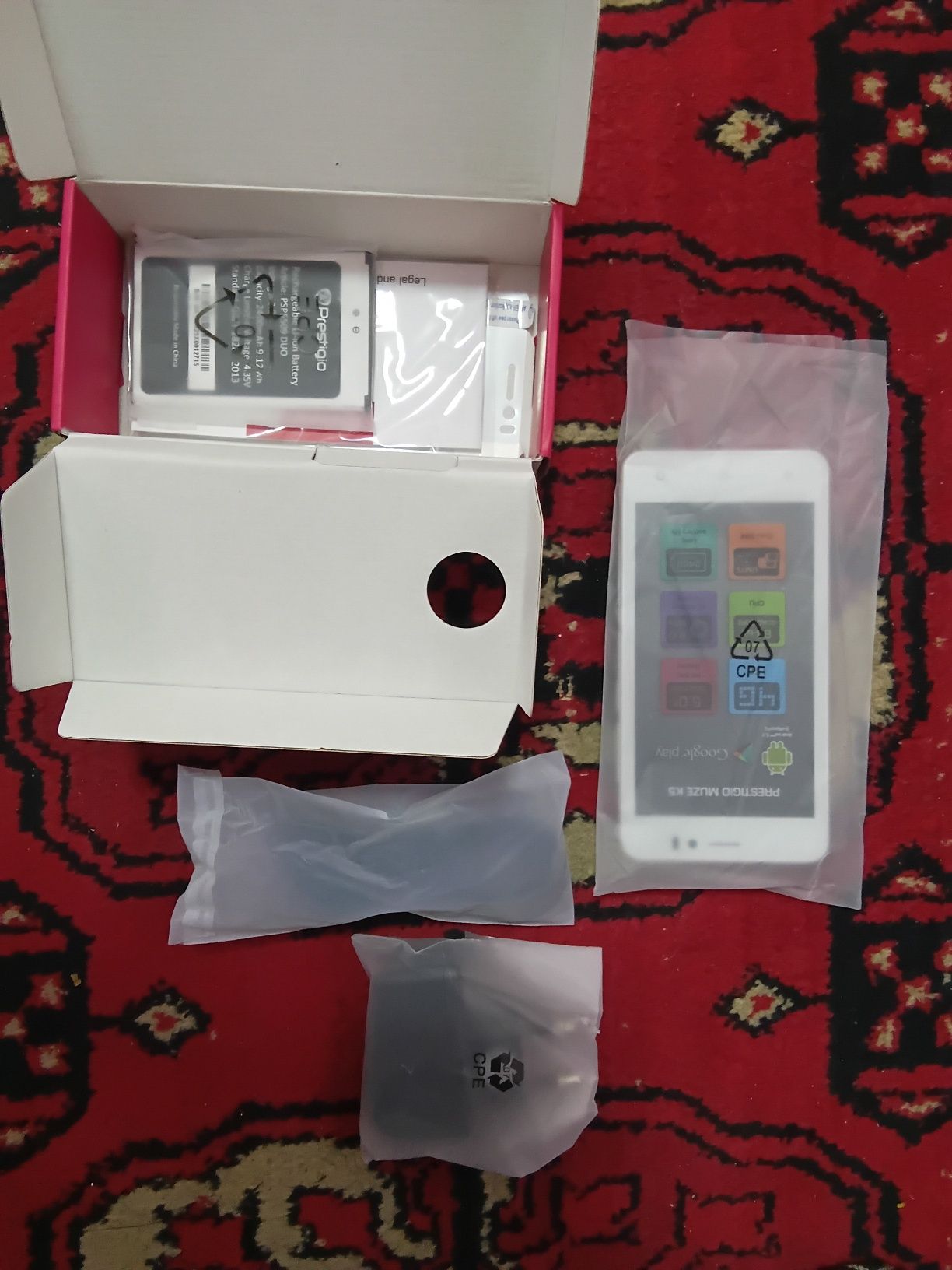 Новый запечатанный смартфон Prestigio MUZE K5