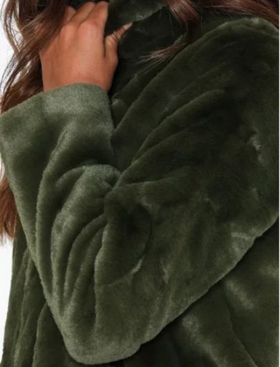 Дамско пухкаво палто ONLY, размер XS, изкуствен косъм