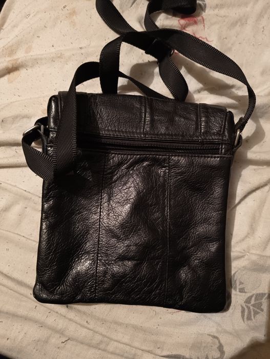 Кожена чанта за през рамо