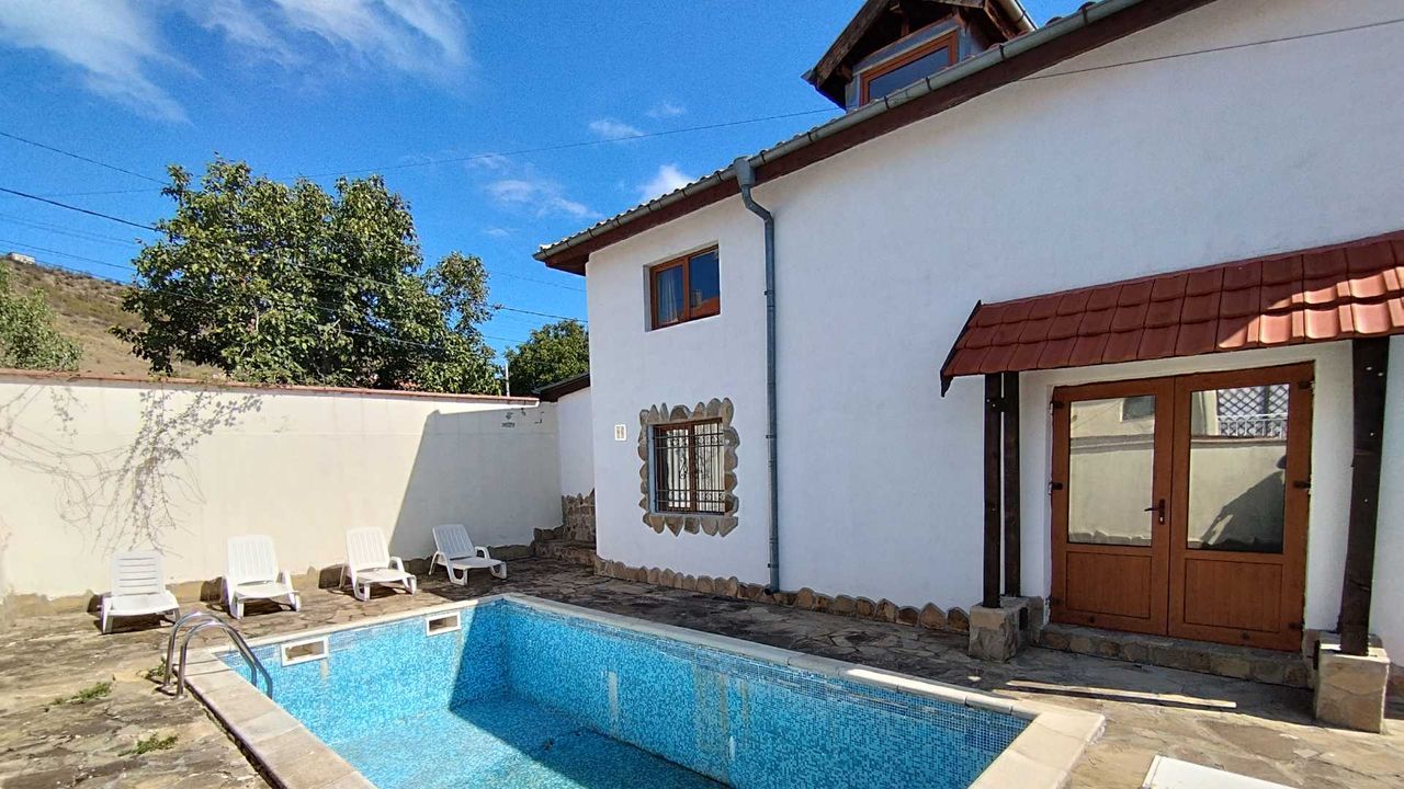 Продава се Къща в Каблешково - 150 кв.м за 1400 €/кв.м - Снимка #4