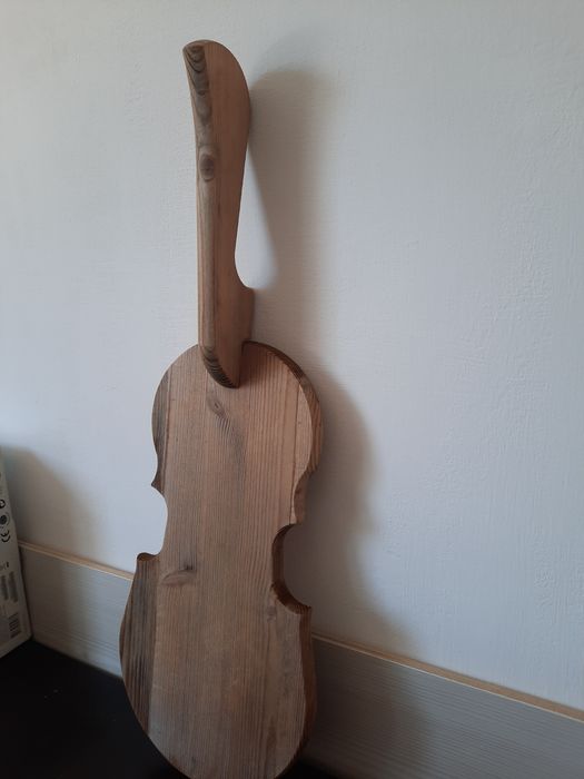 Mașină de colecție funcțională, Sculpturi in lemn