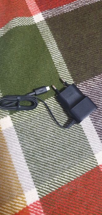 Vand 2 telefoane Nokia sigilate.