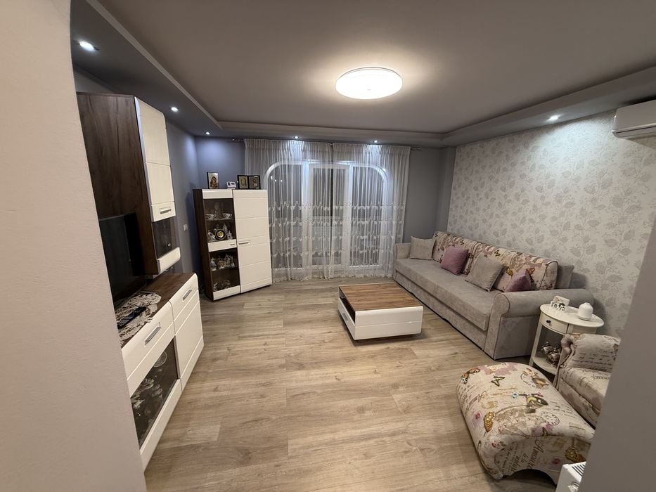 Apartament 3 camere et 1