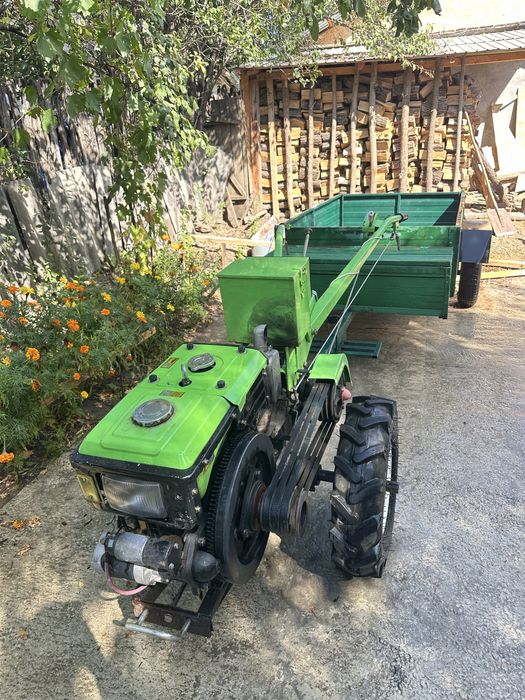 Vand Motocultor Kentavr 12.5cp cu remorca, freza cu scaun si plug