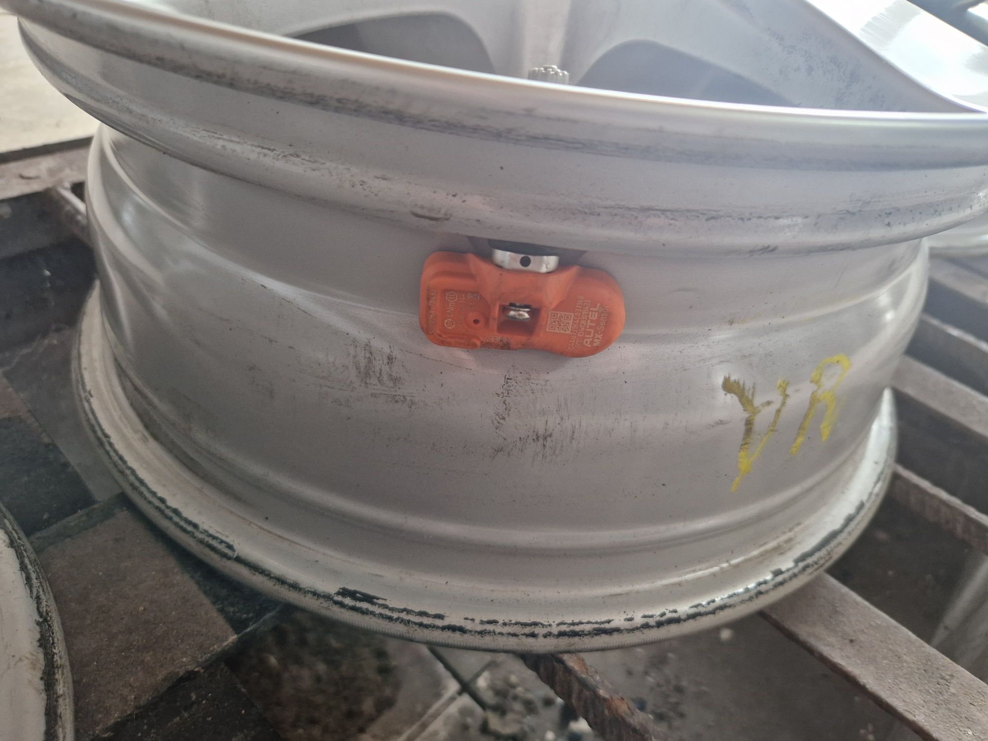 Jante aliaj Dezent 5x114.3 r15   Renault Fluence Laguna3