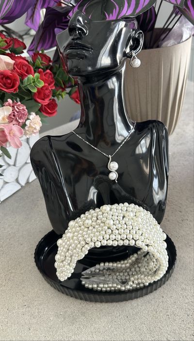 Bijuterii pentru eveniment noi