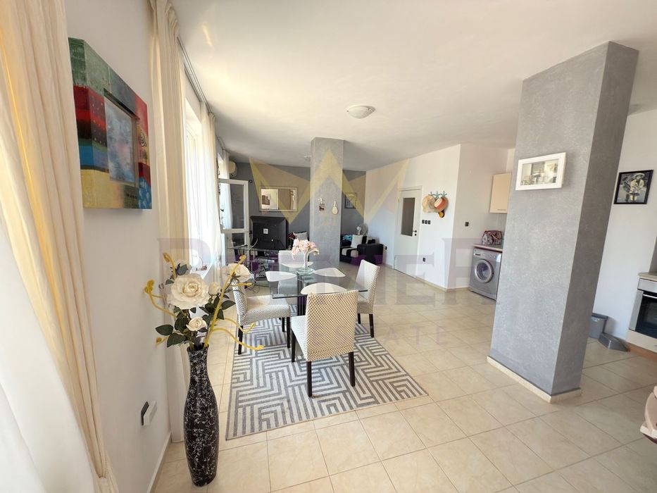 Продава се Тристаен апартамент в к.к. Слънчев бряг - 164 кв.м за 946 €/кв.м - Снимка #1