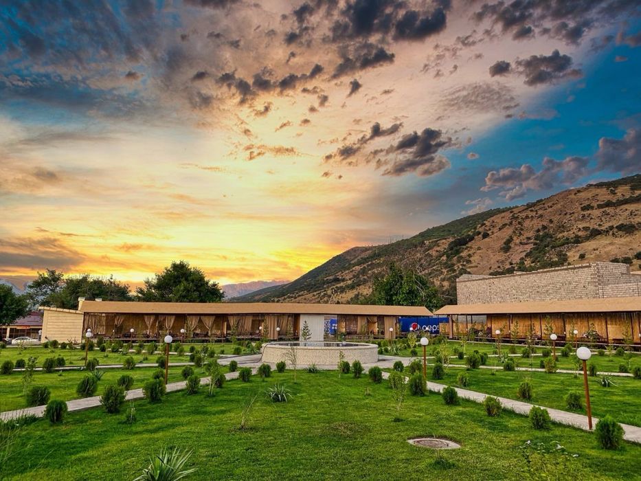 Зона Отдыха Чарвак Бочка (1,21 гектар) 1-ЛИНИЯ вдоль трассы