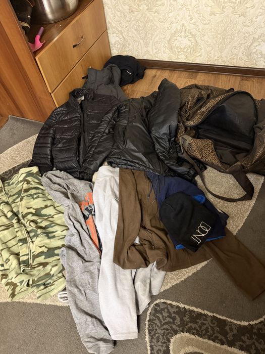 Продам мужской рабощи вещи места с сумкой большой