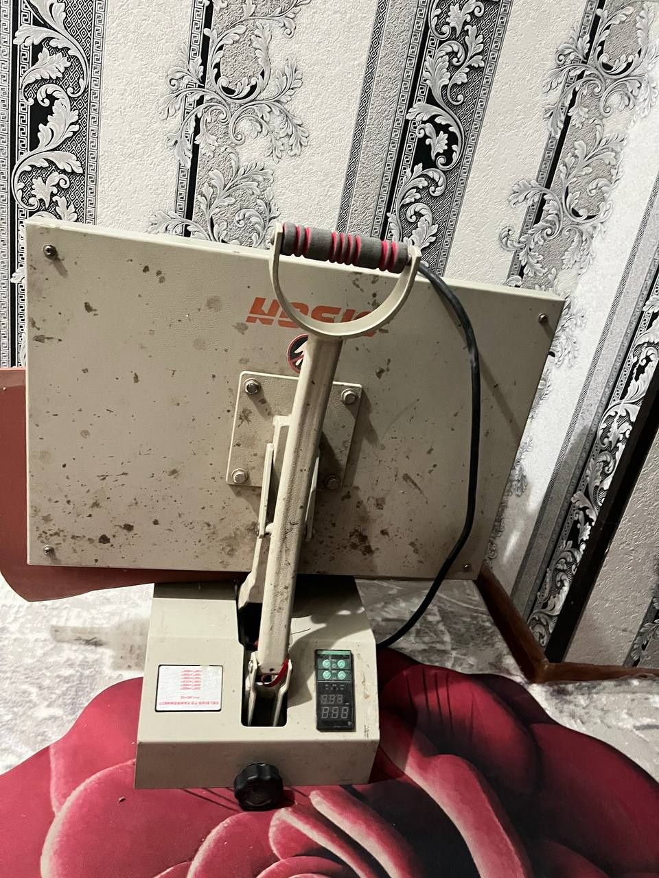 Press Aparat sotil