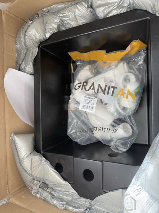 Vand chiuveta bucatarie neagra din granit Granitan